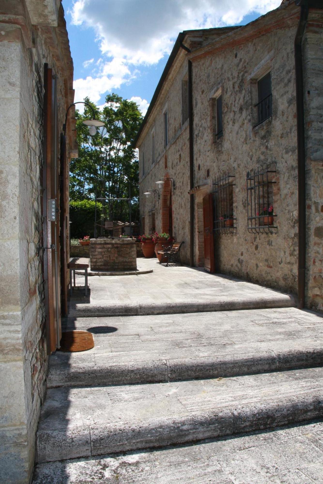Podere La Chiusella B&B ラポラーノ・テルメ エクステリア 写真