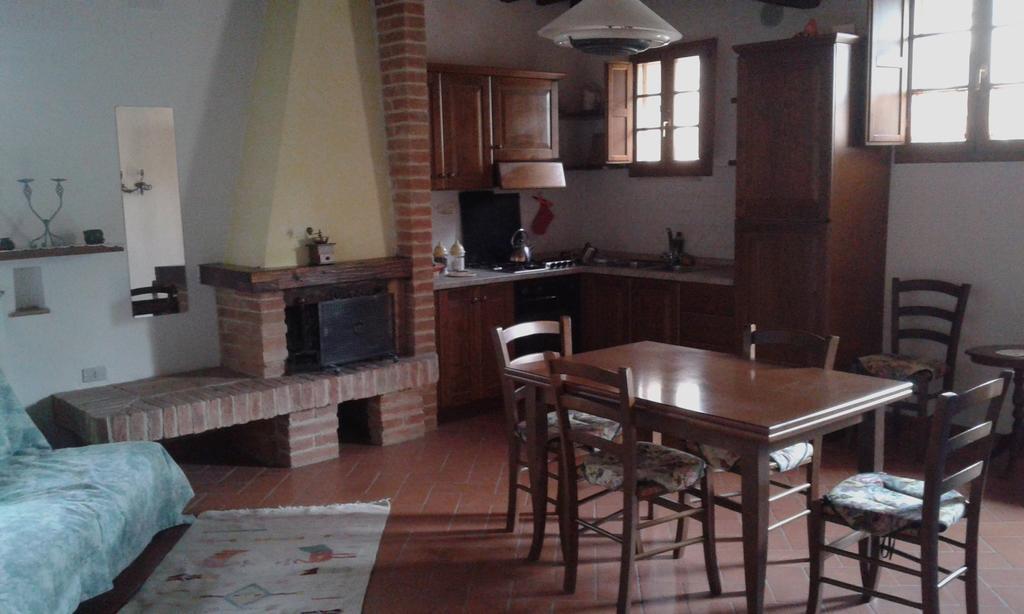 Podere La Chiusella B&B ラポラーノ・テルメ エクステリア 写真